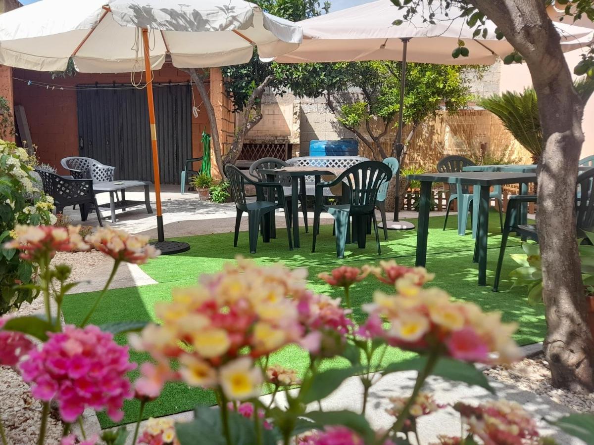 Bed and Breakfast Su Fassoi Кабрас Экстерьер фото